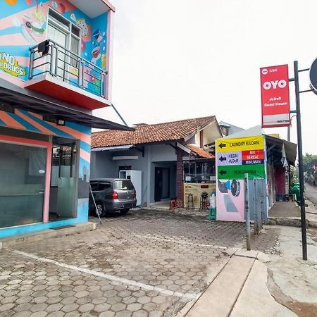 Oyo 3750 Elder Guest House Bandung Dış mekan fotoğraf