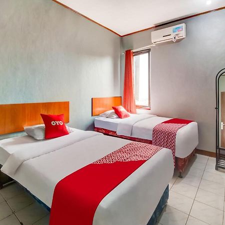 Oyo 3750 Elder Guest House Bandung Dış mekan fotoğraf
