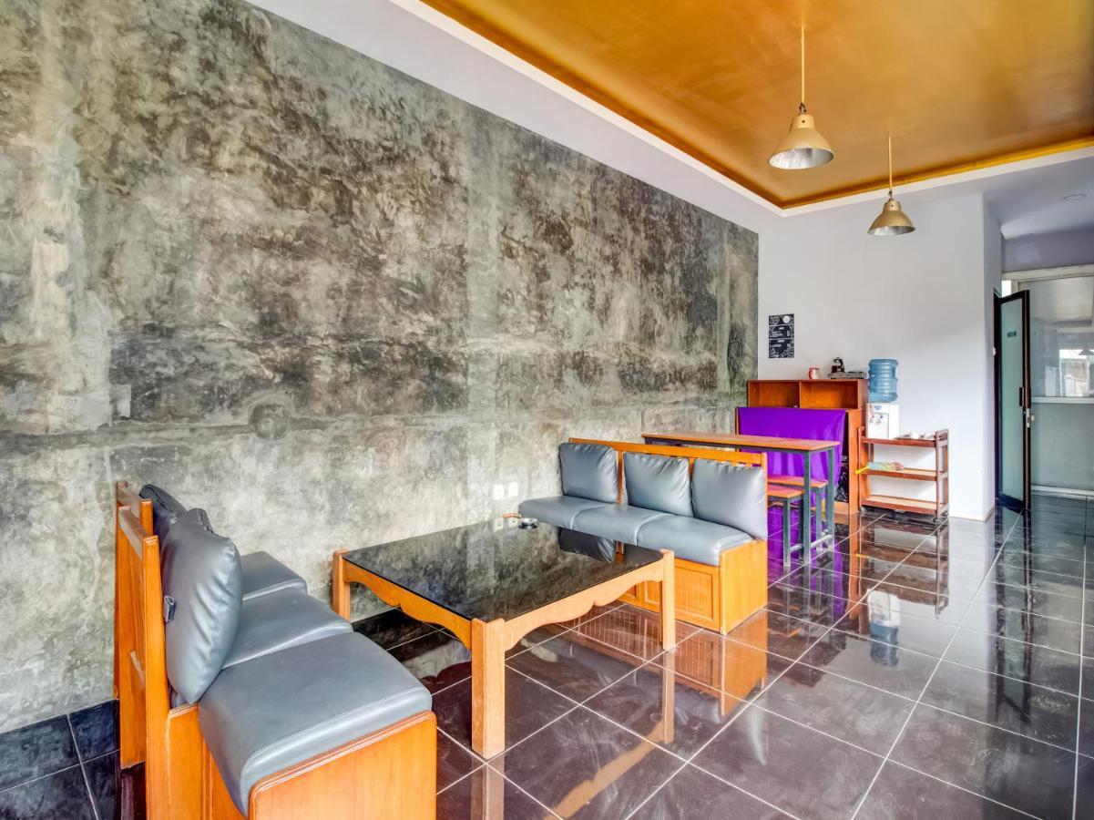 Oyo 3750 Elder Guest House Bandung Dış mekan fotoğraf
